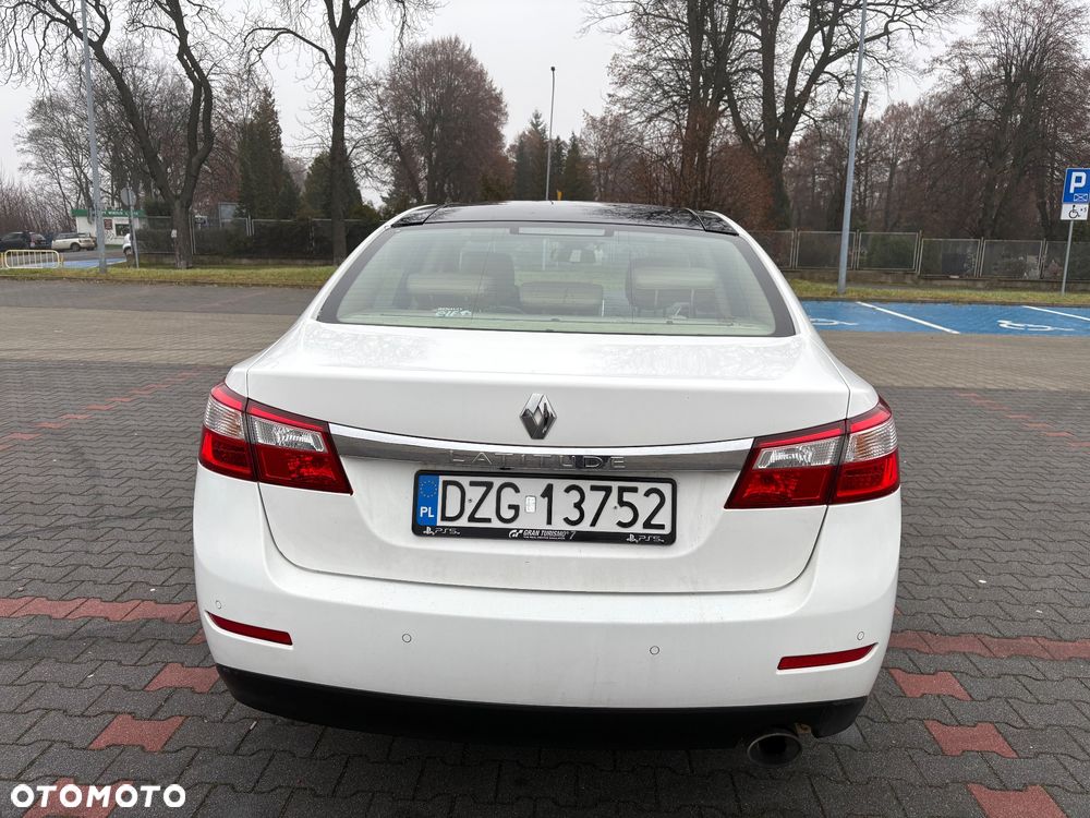 Renault Latitude - 4