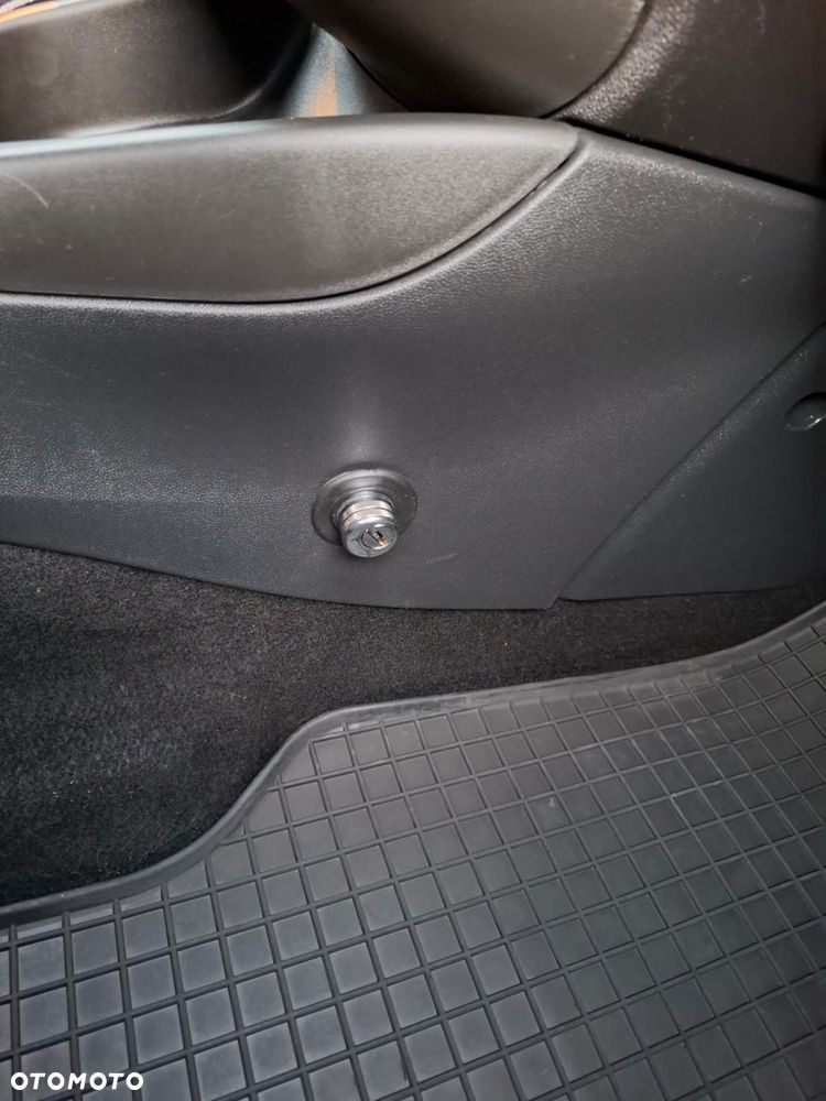 Opel Corsa 1.4 Essentia - 15