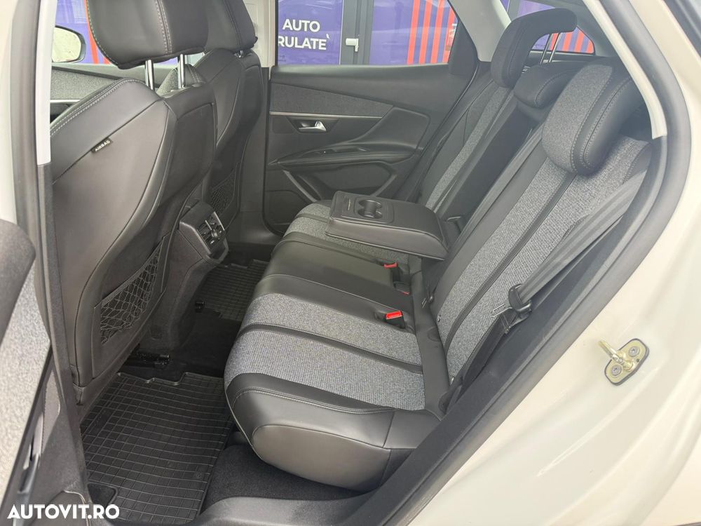 Peugeot 3008 BlueHDi 130 Stop & Start EAT8 Allure Business-Paket - 35