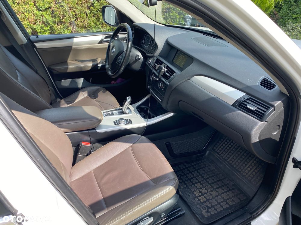 BMW X3 xDrive20d - 8