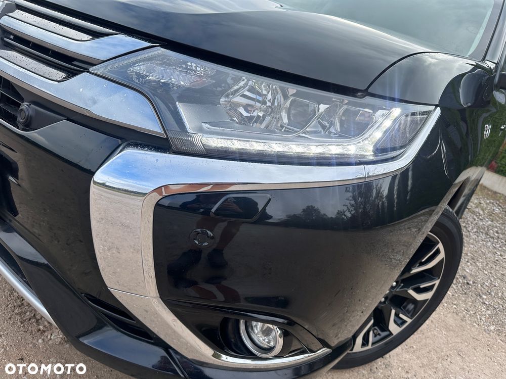 Mitsubishi Outlander 2.0 4WD Top - 2