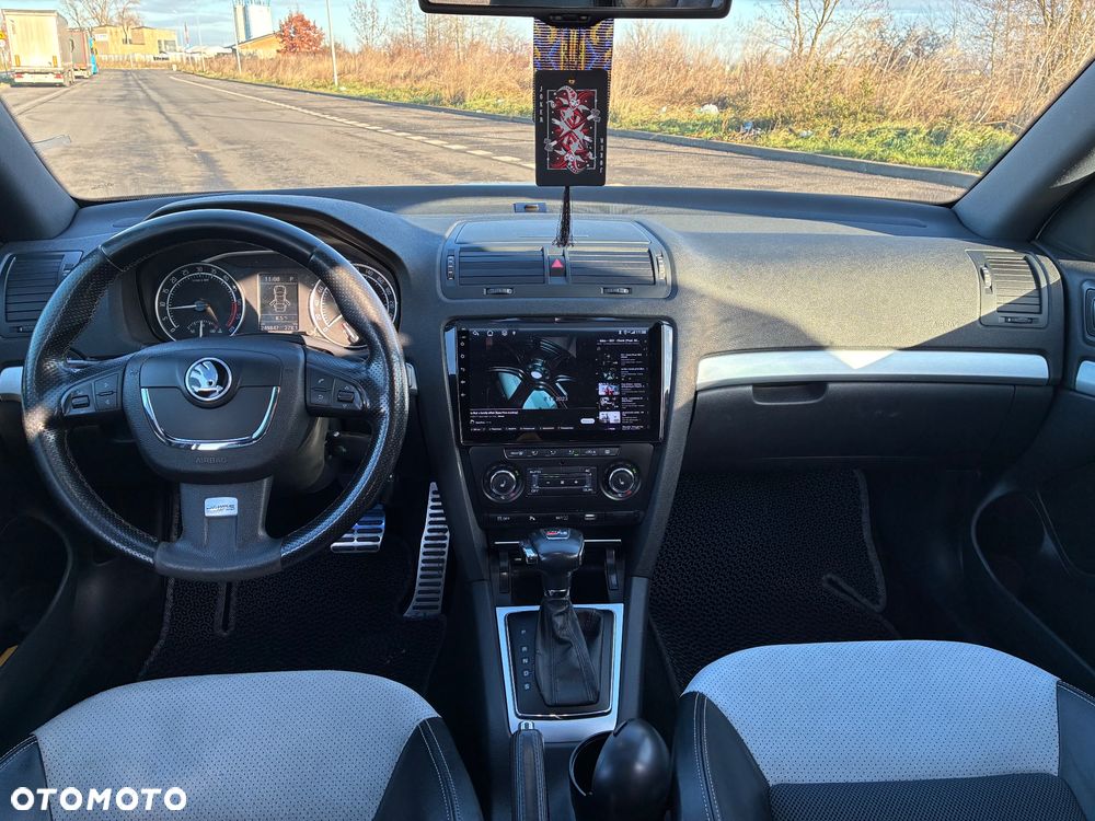 Skoda Octavia 2.0 TDI RS DSG - 8