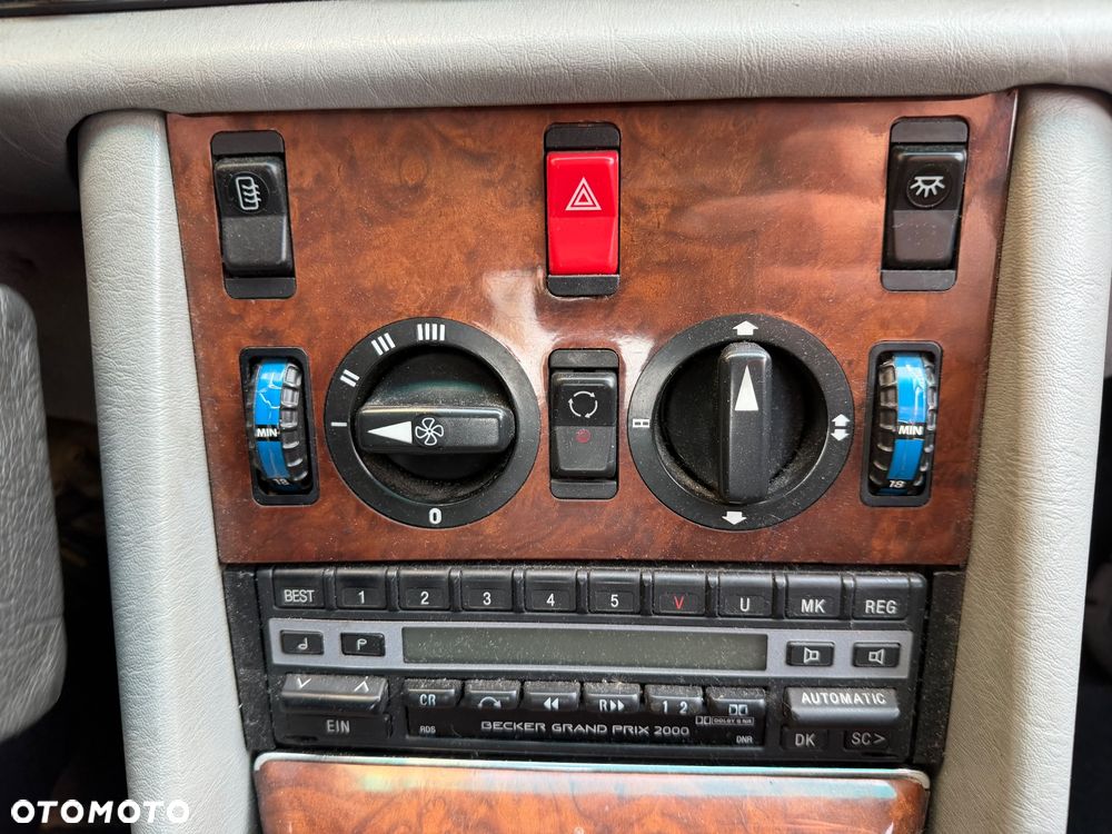 Mercedes-Benz 280 - 33