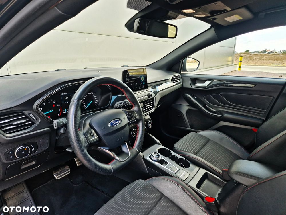 Ford Focus 1.5 EcoBoost ST-Line - 23
