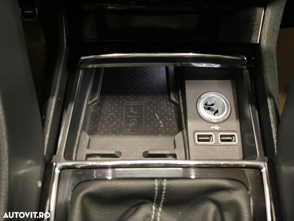 Skoda Karoq 1.5 TSI ACT Sportline - 33