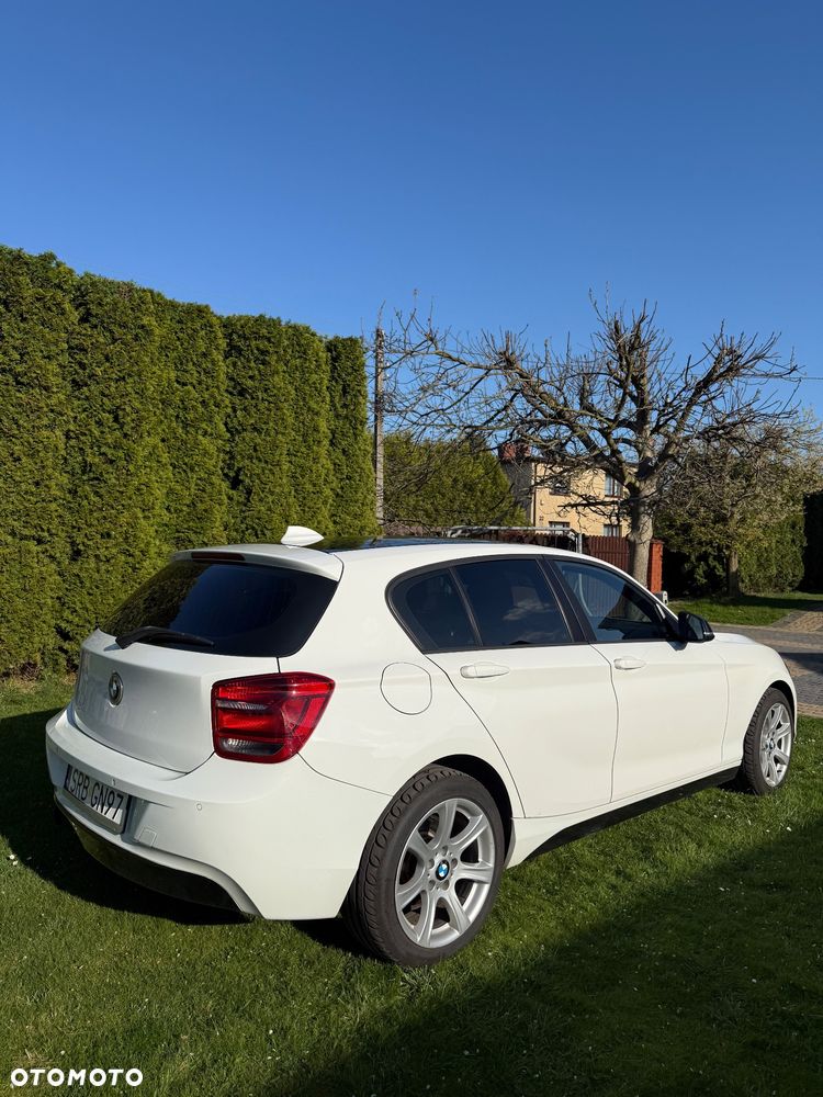 BMW Seria 1 114i - 6