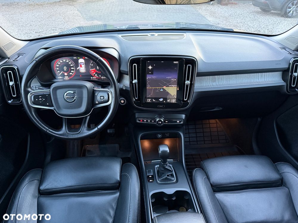 Volvo XC 40 T3 Inscription - 17