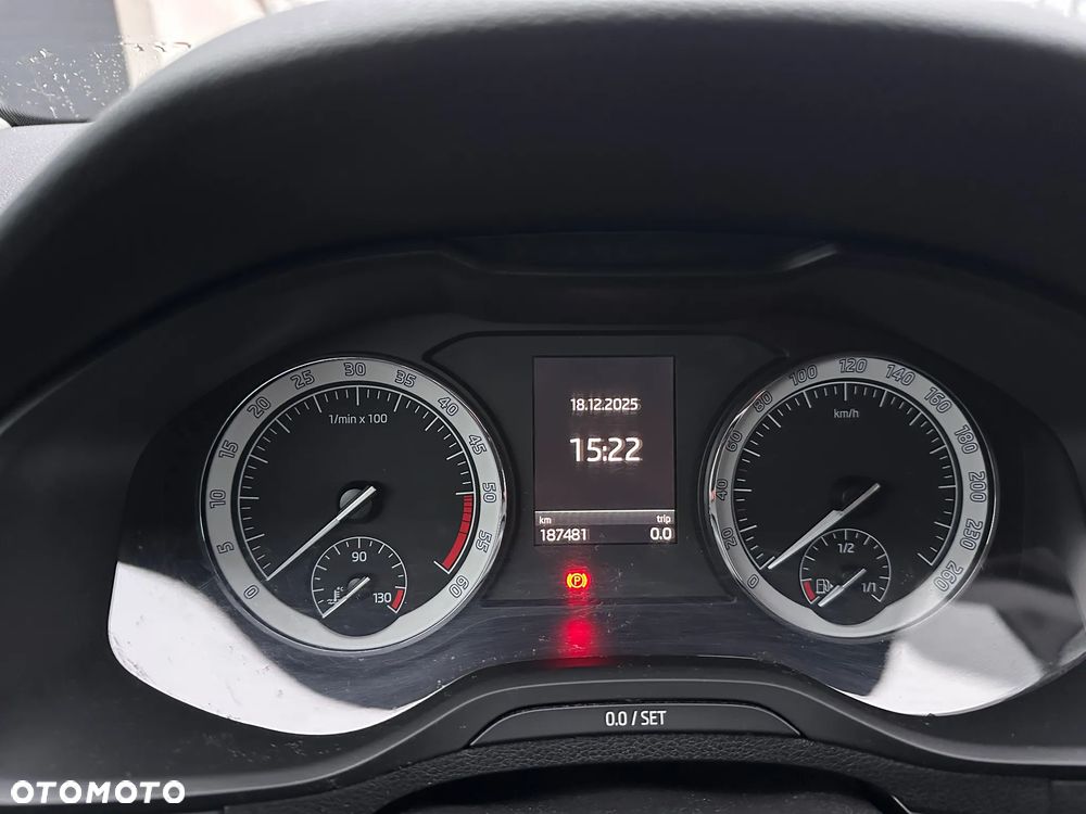 Skoda Karoq 1.6 TDI SCR DSG Style - 28