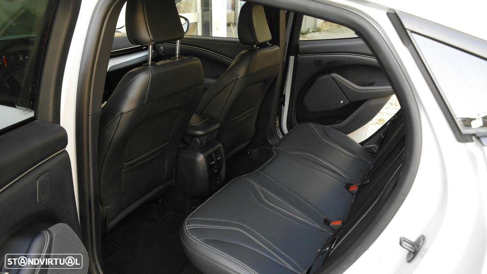 Ford Mustang Mach-E 98.7 kWh Premium - 32