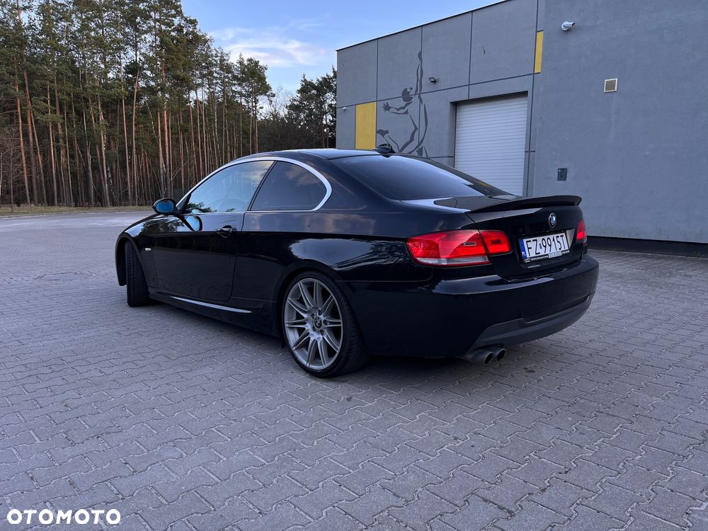 BMW Seria 3 325i - 3