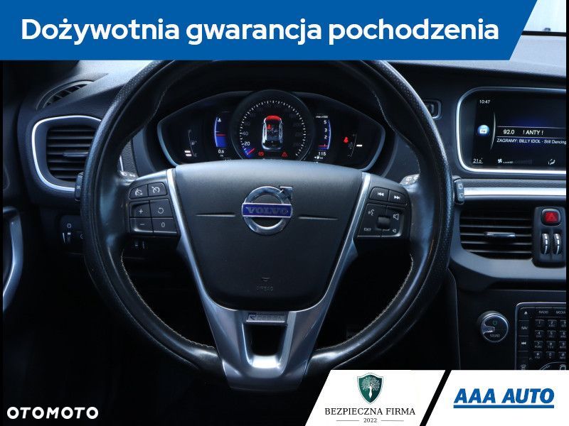 Volvo V40 - 23