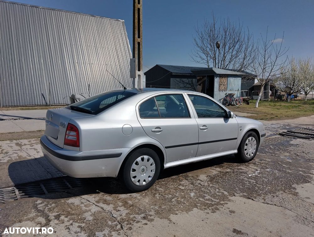 Skoda Octavia - 1