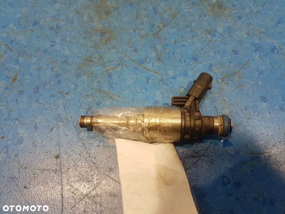 AUDI A5 8T 2.0 TFSI WTRYSKIWACZ 06H906036G - 3