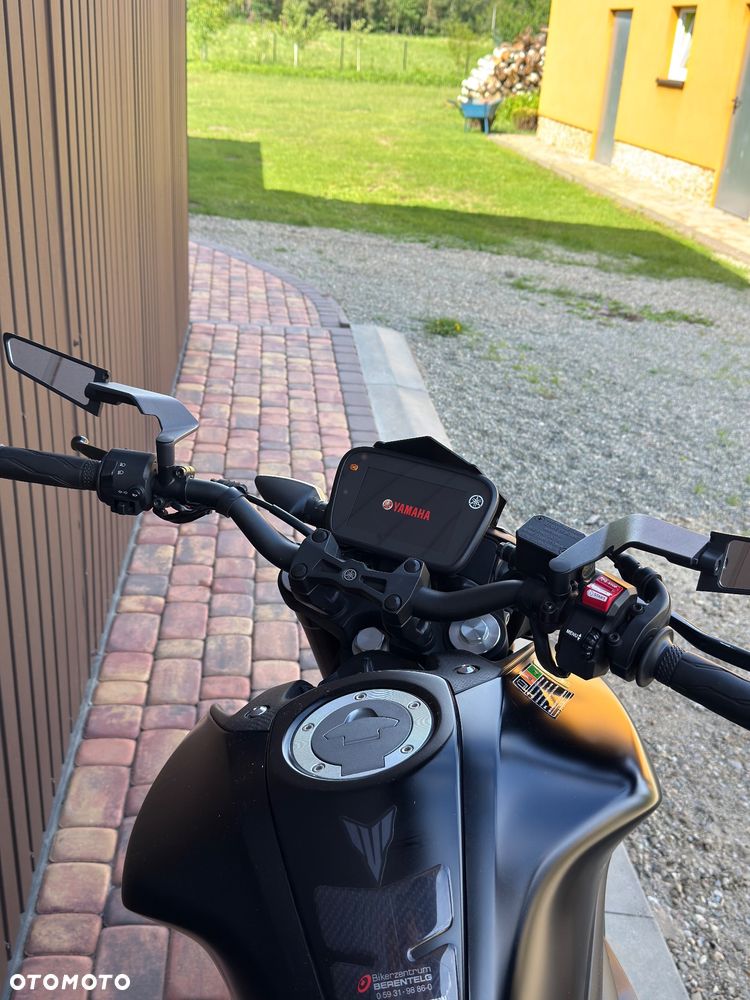 Yamaha MT - 6