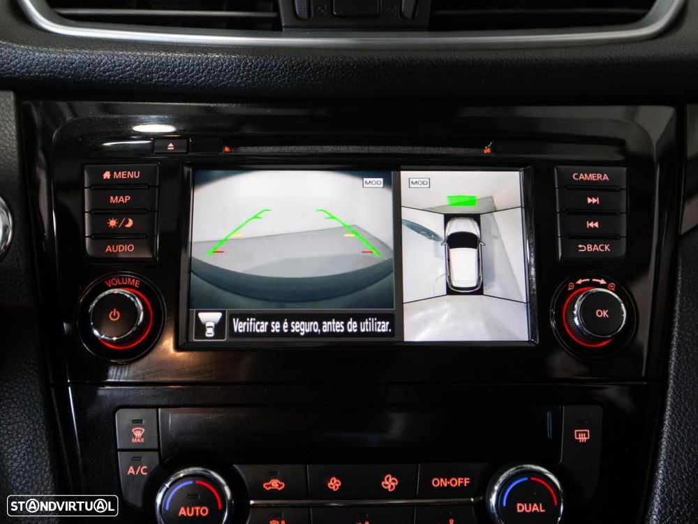 Nissan Qashqai 1.5 dCi N-Connecta - 20