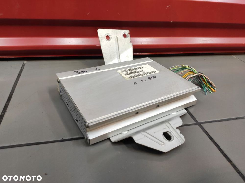CHRYSLER 300C MODUŁ WZMACNIACZ RADIA AUDIO 05064353AH MOCOWANIE ORYGINAŁ - 1