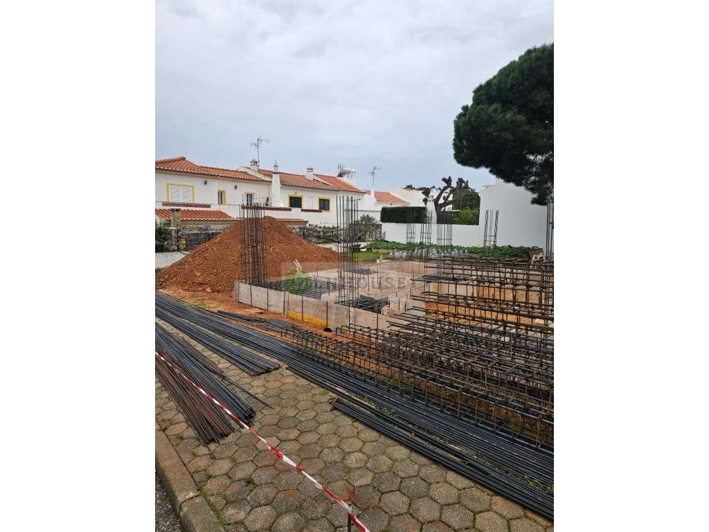 Moradia independente T2+1 - Grande imagem: 5/8