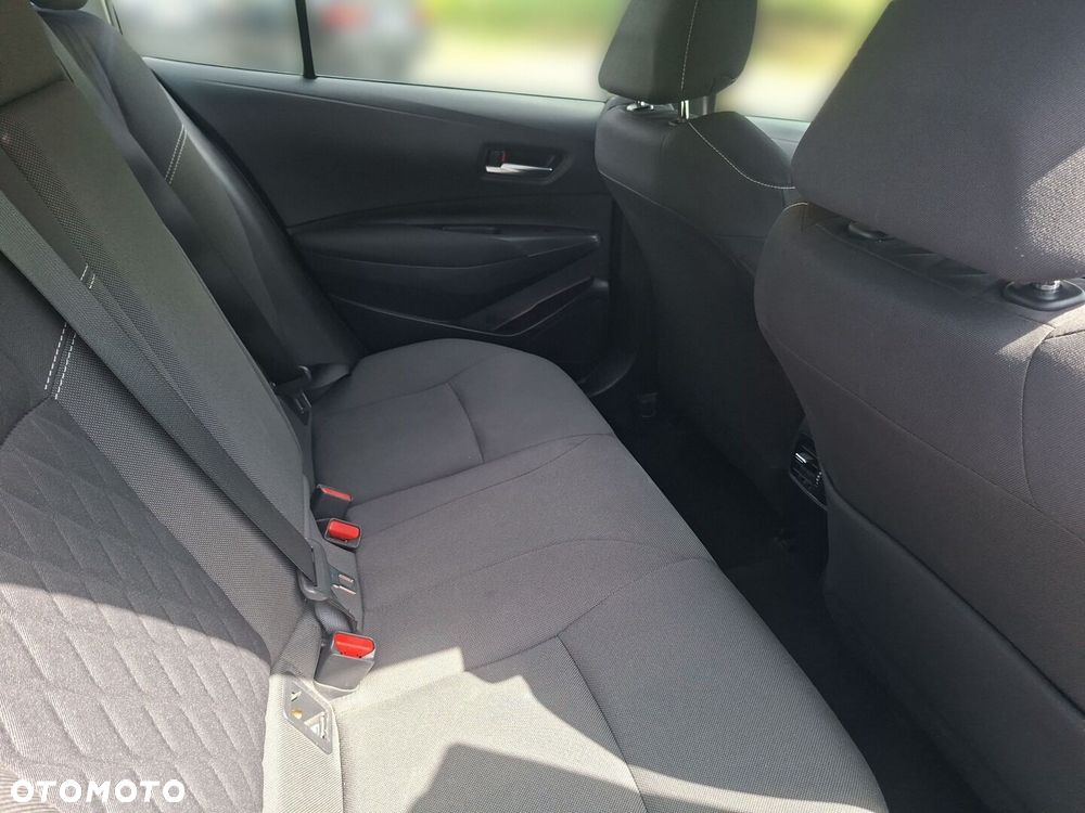 Toyota Corolla - 10