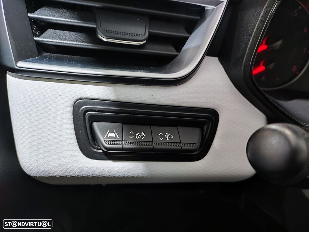 Renault Clio 1.0 TCe Evolution Bi-Fuel - 11