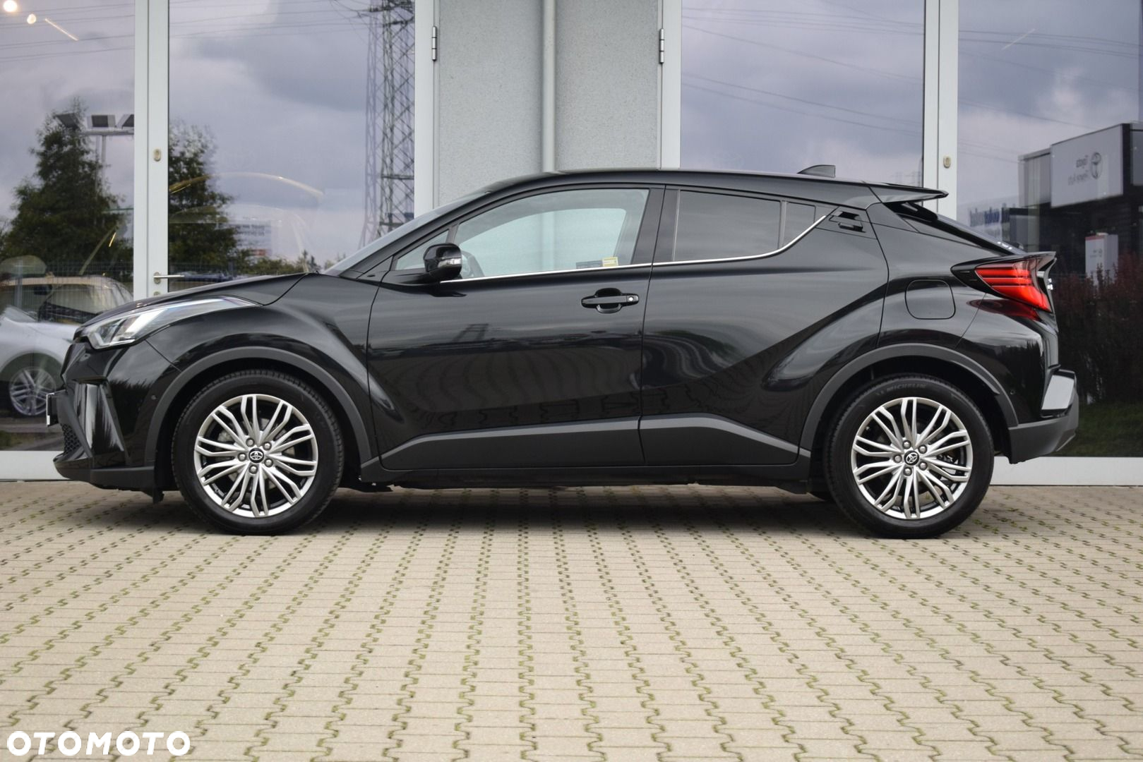 Toyota C-HR - 5
