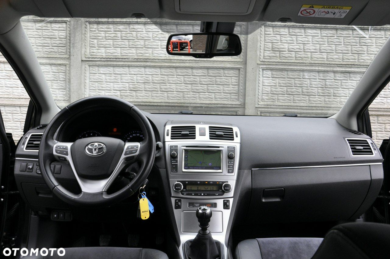 Toyota Avensis 1.8 Sol - 5