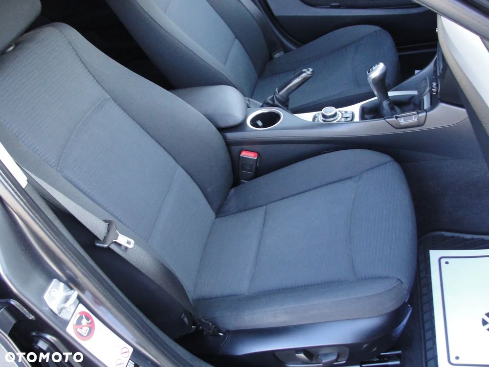 BMW X1 xDrive20d Sport Line - 29