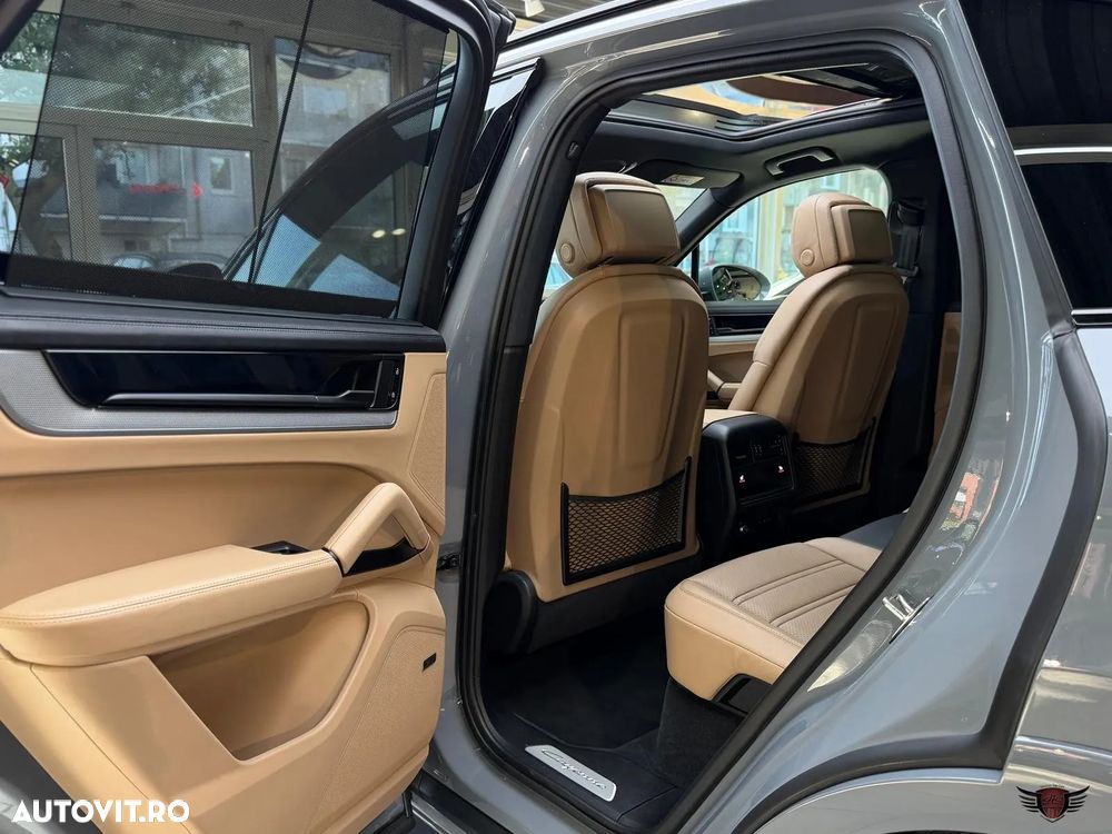 Porsche Cayenne S Tiptronic S - 26