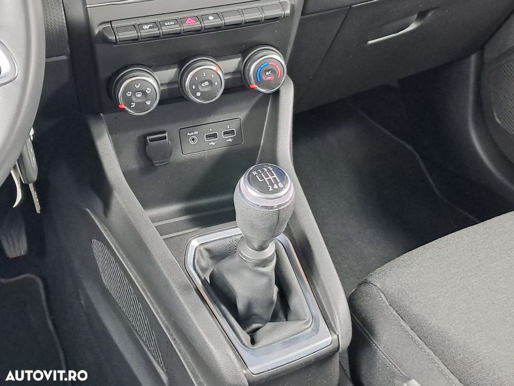 Renault Clio - 21