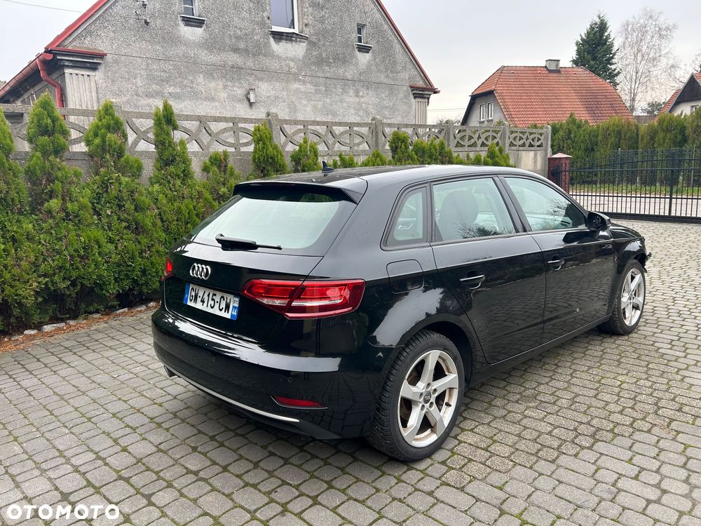 Audi A3 Sportback - 4