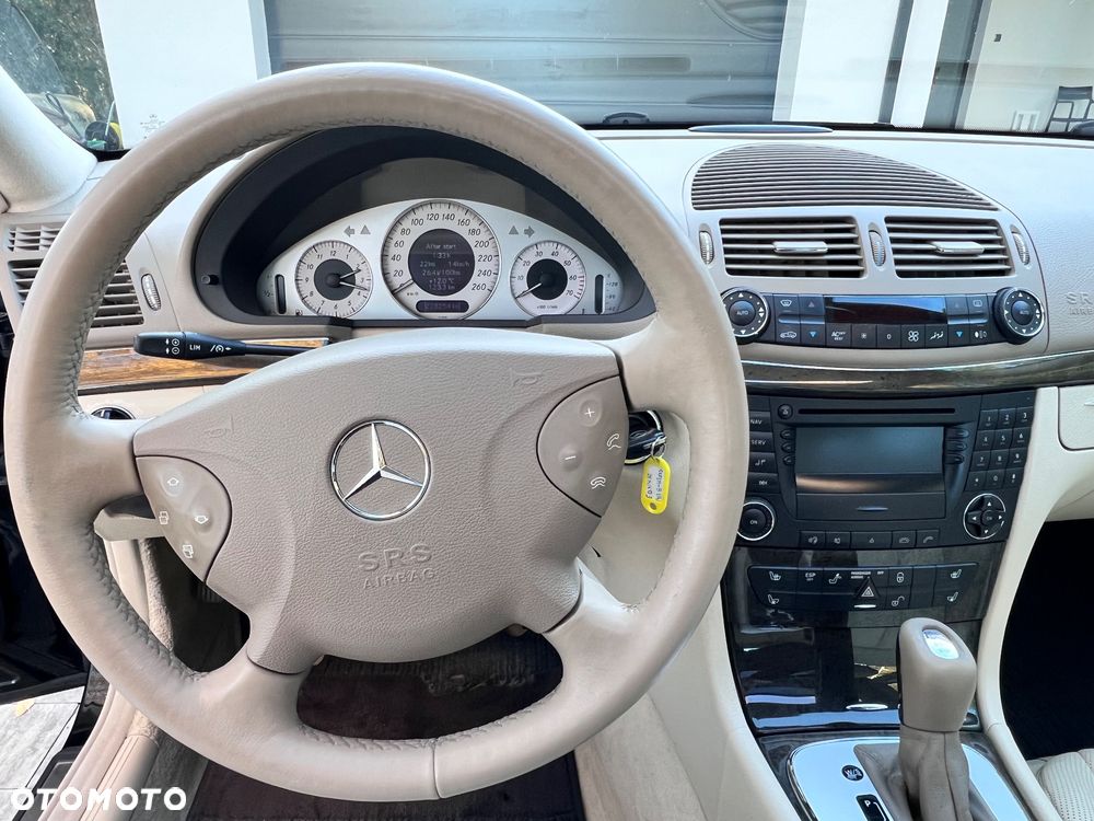 Mercedes-Benz Klasa E - 22