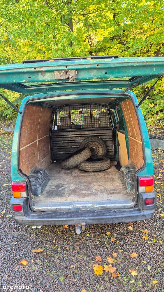 Volkswagen Transporter - 4