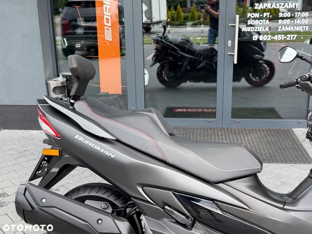 Suzuki Burgman - 10