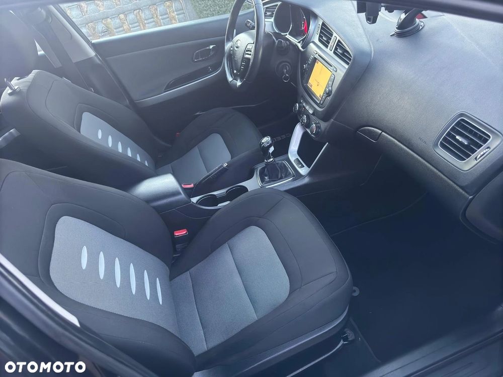 Kia Ceed 1.4 CVVT Dream Team Edition - 18