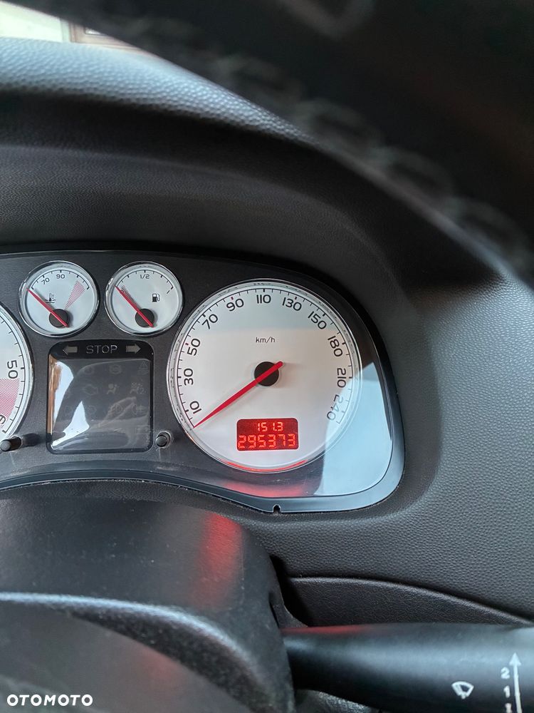 Peugeot 307 1.6 HDI Oxygo - 15