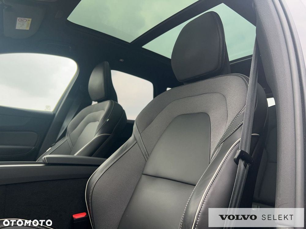 Volvo XC 60 B5 B AWD Ultra Black Edition - 14