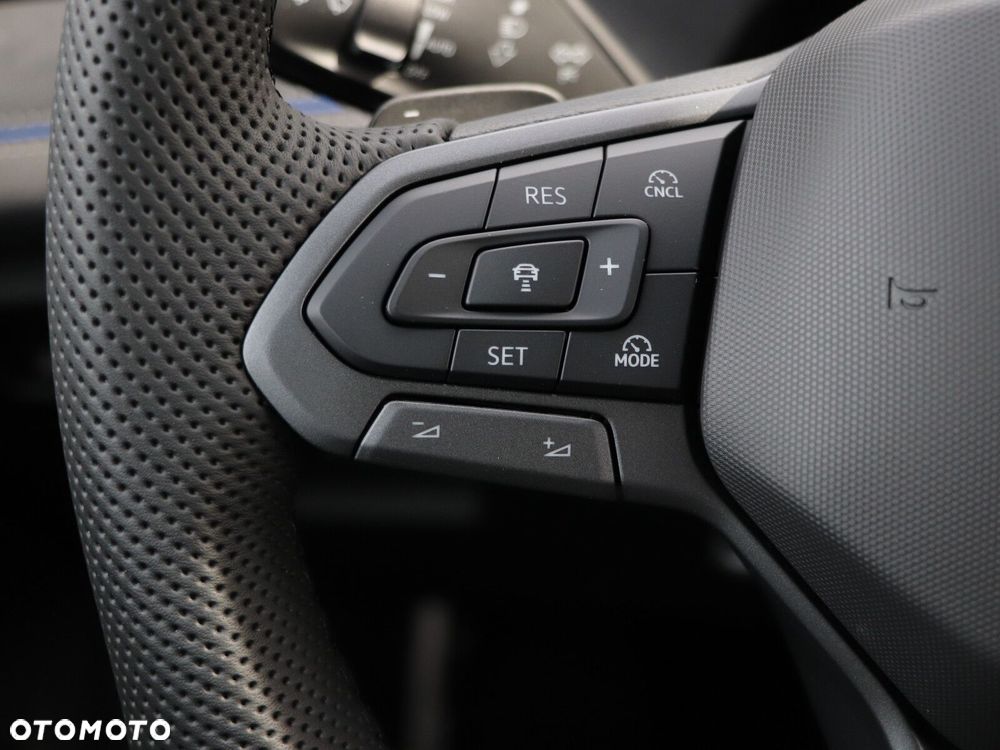 Volkswagen Tiguan - 20