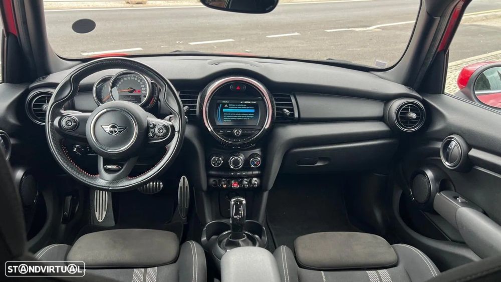 MINI 5 Portas One Sport Edition Auto - 5