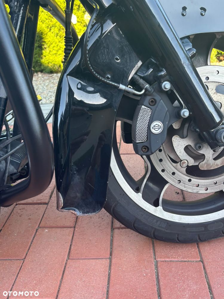 Harley-Davidson Touring Street Glide - 10