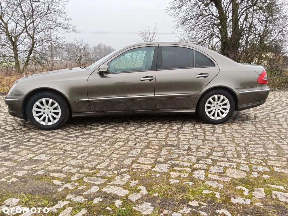 Mercedes-Benz Klasa E 200 CDI Elegance DPF - 6