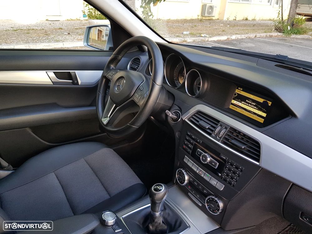 Mercedes-Benz C 220 CDi Avantgarde BlueEfficiency - 49