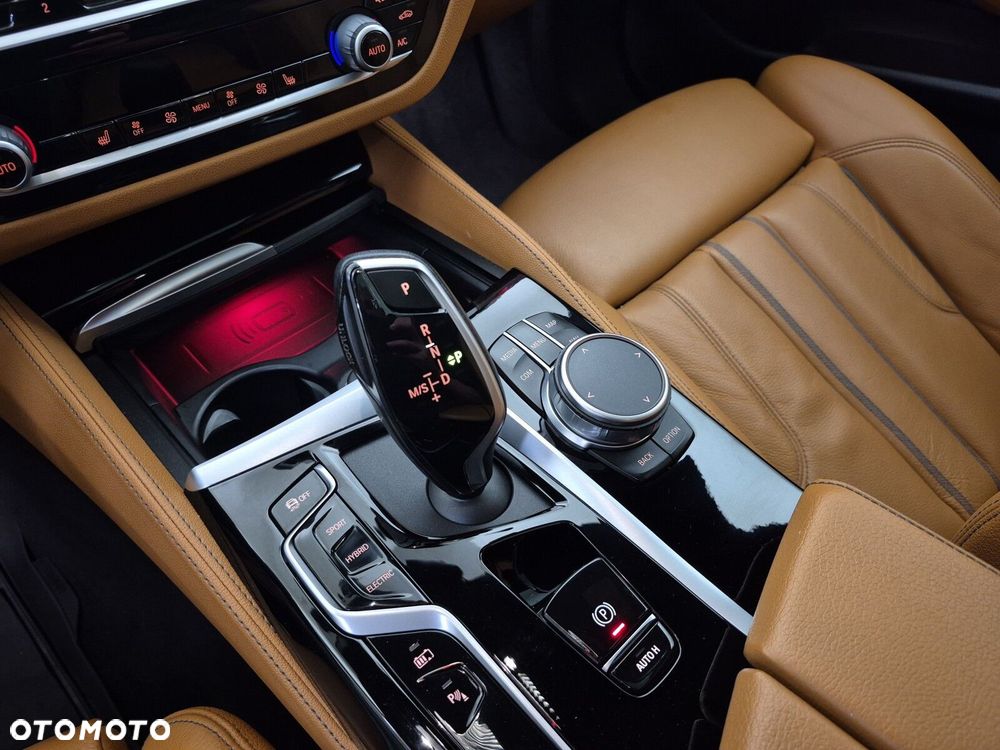 BMW Seria 5 - 17
