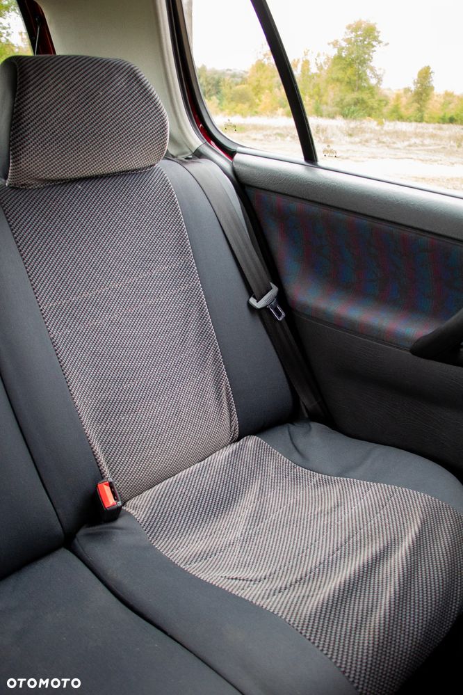 Volkswagen Polo 60 - 8