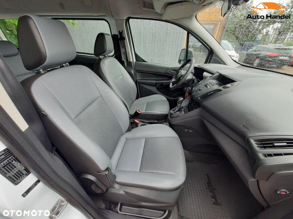 Ford Transit Connect - 28
