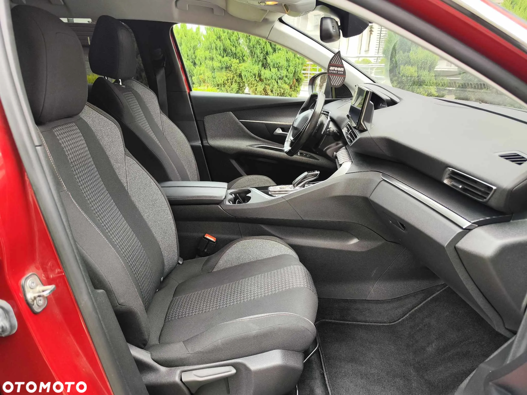 Peugeot 3008 1.5 BlueHDi GT S&S EAT8 - 23