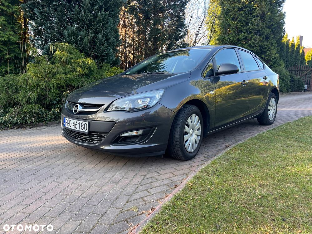 Opel Astra 1.6 Cosmo EU6 - 2