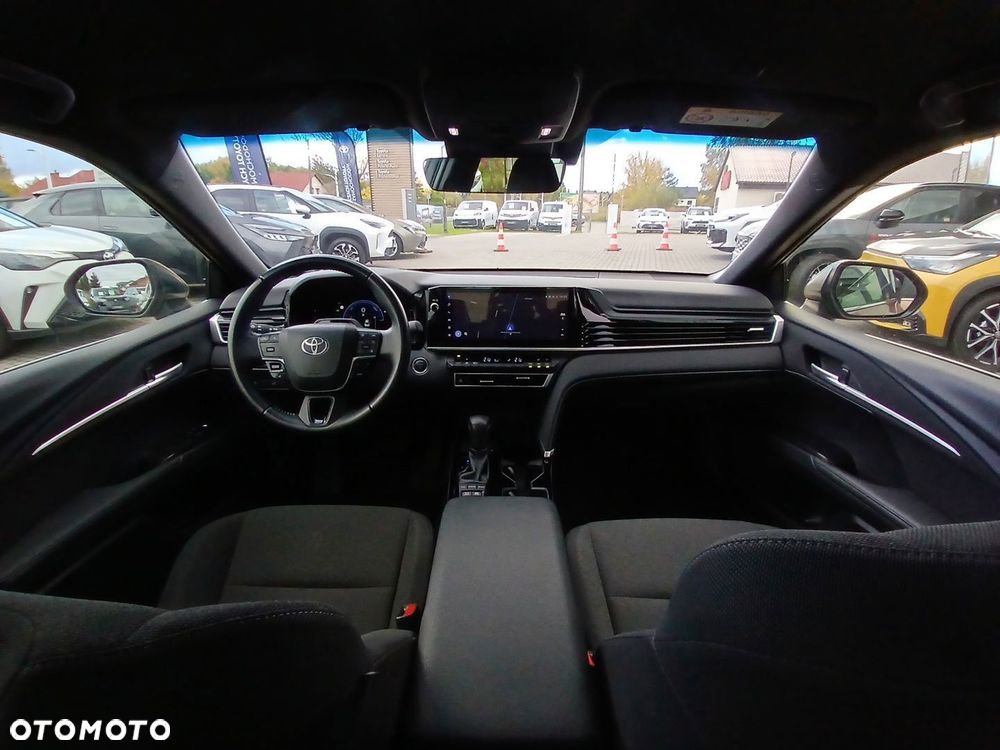 Toyota Camry - 13