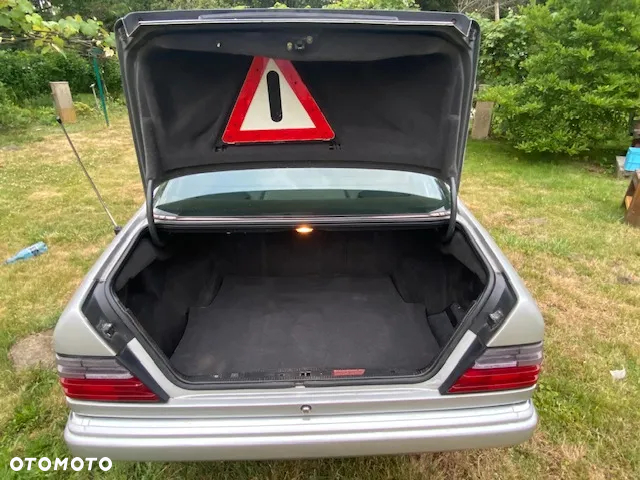 Mercedes-Benz W124 (1984-1993) - 14