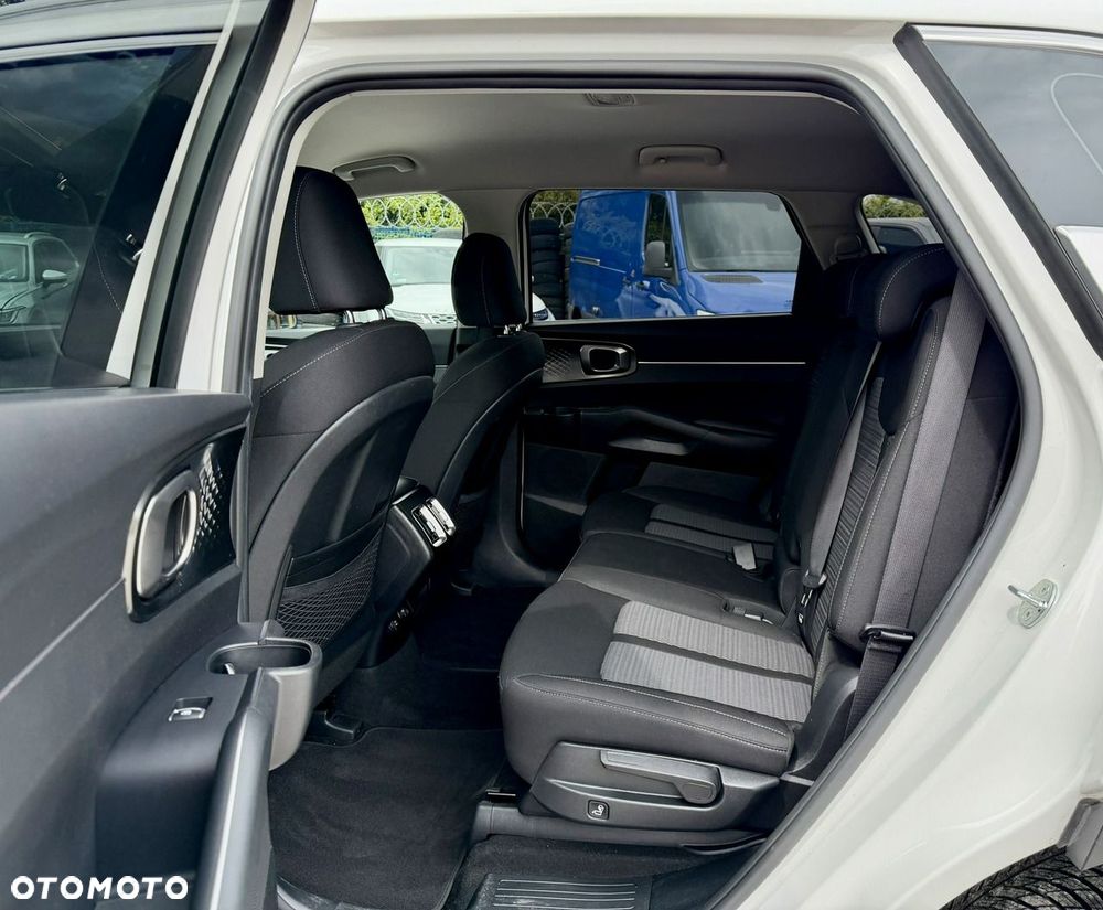 Kia Sorento - 10