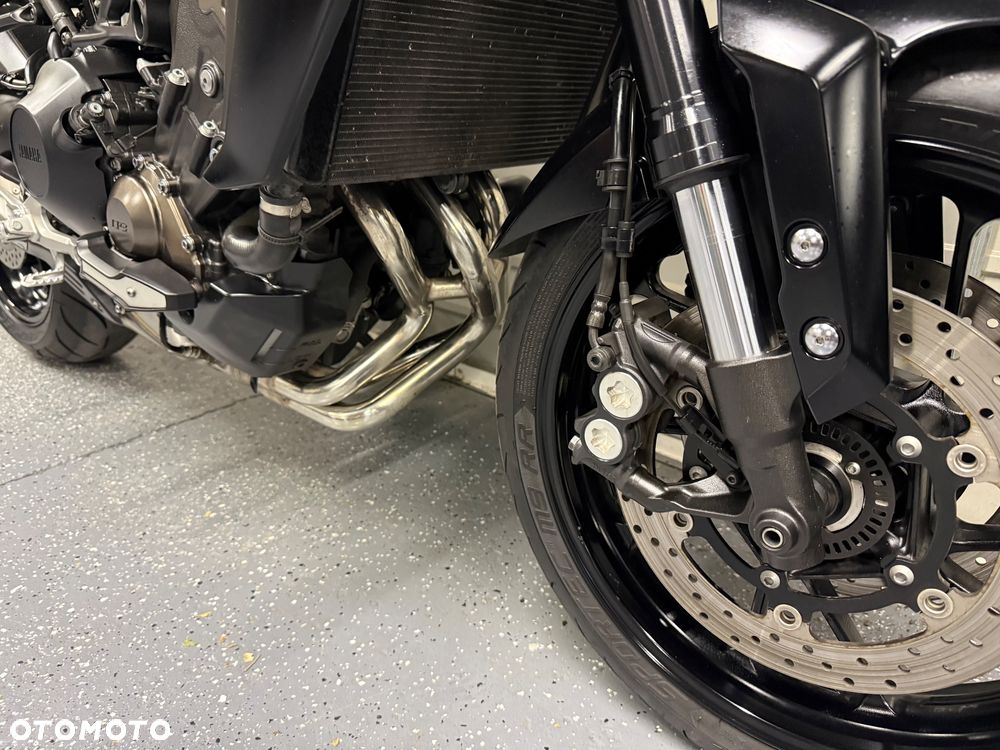 Yamaha MT - 8
