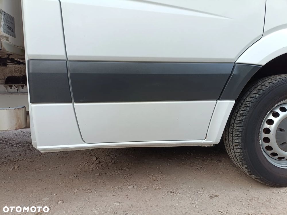 Mercedes-Benz Sprinter - 9